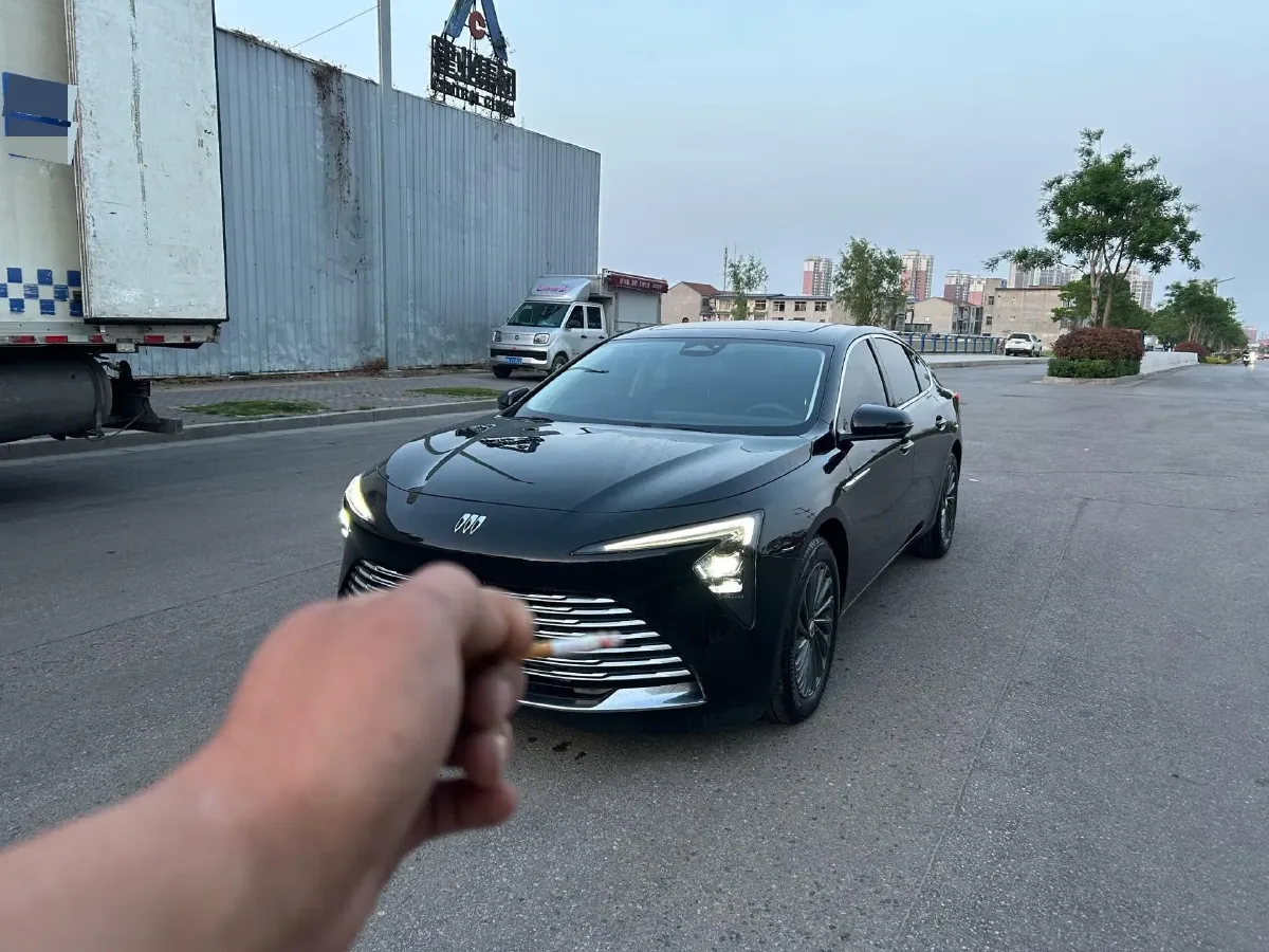 2025 Buick Larcosse 2.0T 237HP L4 9AT,autocango,china used car exporter,china ev exporter,chinese used car exporter,chinese used ev exporter