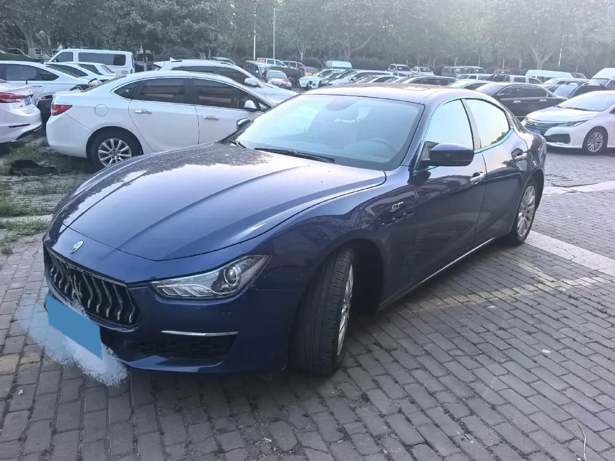 2022 Audi Q7 2.0T 245HP L4 8AT,autocango,china used car exporter,china ev exporter,chinese used car exporter,chinese used ev exporter