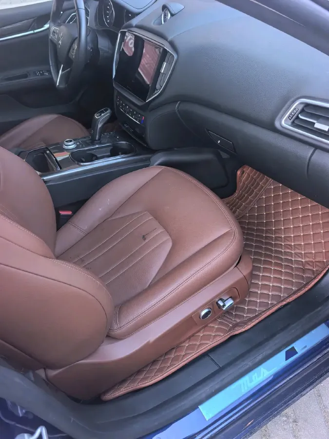 2022 Audi Q7 2.0T 245HP L4 8AT,autocango,china used car exporter,china ev exporter,chinese used car exporter,chinese used ev exporter