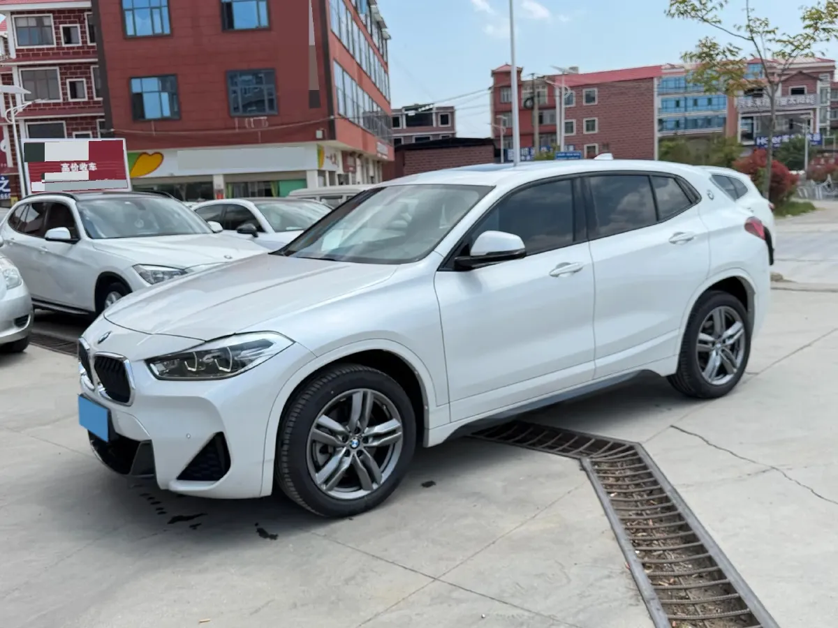 2022 BMW X2 2.0T 192HP L4 7DCT,autocango,china used car exporter,china ev exporter,chinese used car exporter,chinese used ev exporter