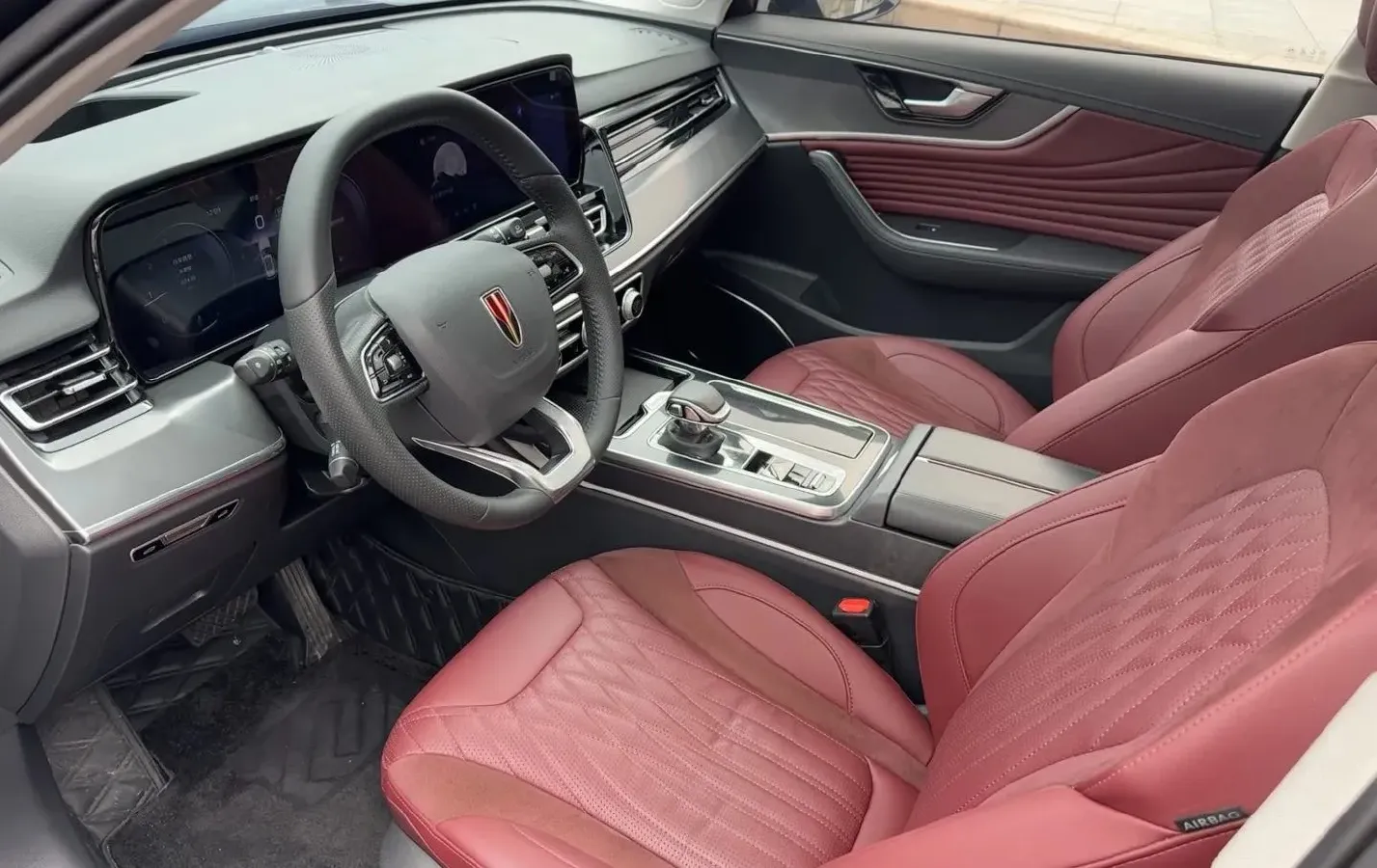 2023 HongQi HS5 2.0T 252HP L4 8AT,autocango,china used car exporter,china ev exporter,chinese used car exporter,chinese used ev exporter