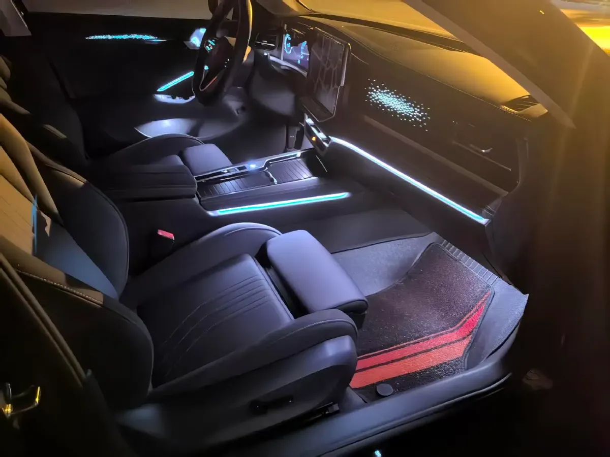 2024 Volkswagen Magotan 1.5T 160HP L4 7DCT,autocango,china used car exporter,china ev exporter,chinese used car exporter,chinese used ev exporter