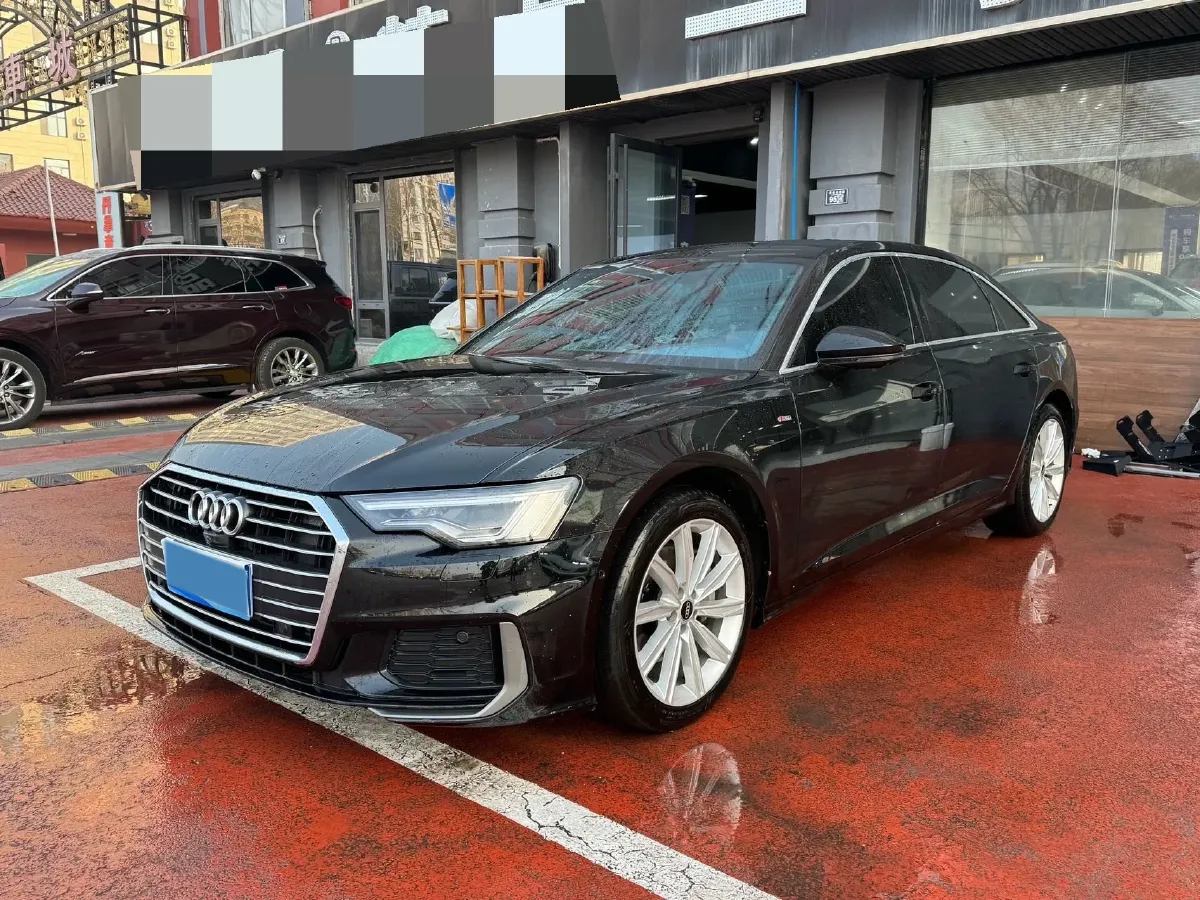 2024 Audi A6L 2.0T 190HP L4 7DCT,autocango,china used car exporter,china ev exporter,chinese used car exporter,chinese used ev exporter