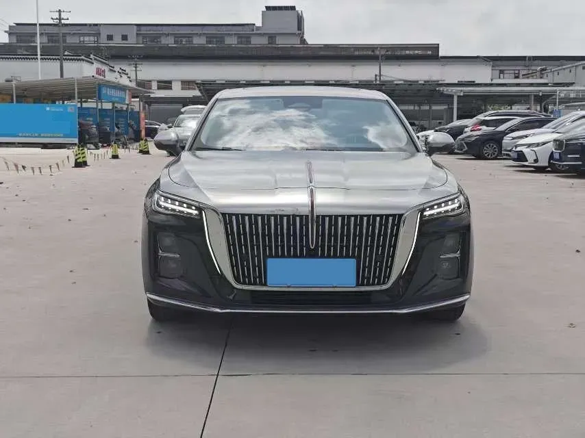 2025 HongQi H5 1.5T 169HP L4 1DHT Hybrid,autocango,china used car exporter,china ev exporter,chinese used car exporter,chinese used ev exporter