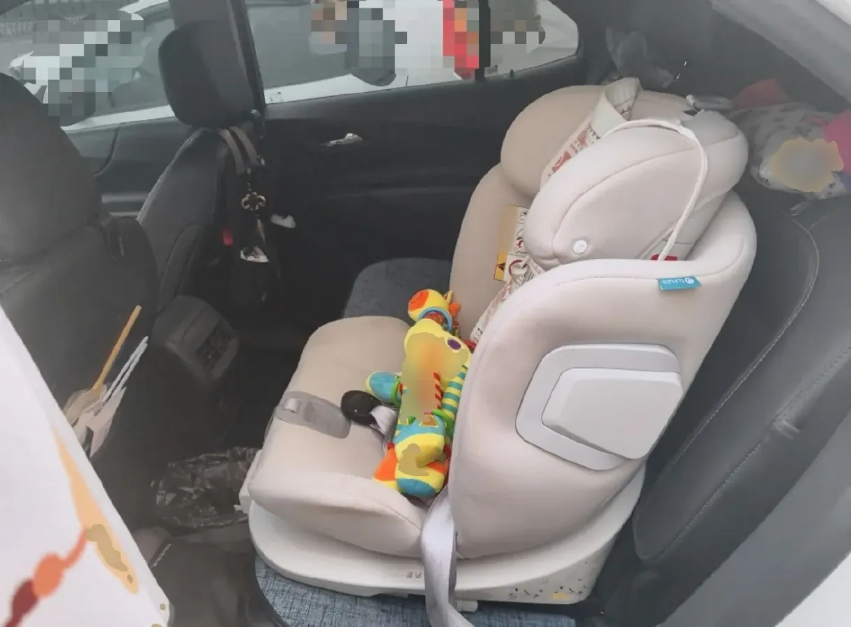 2018 Chevrolet Equinox 2.0T 260HP L4 9AT,autocango,china used car exporter,china ev exporter,chinese used car exporter,chinese used ev exporter