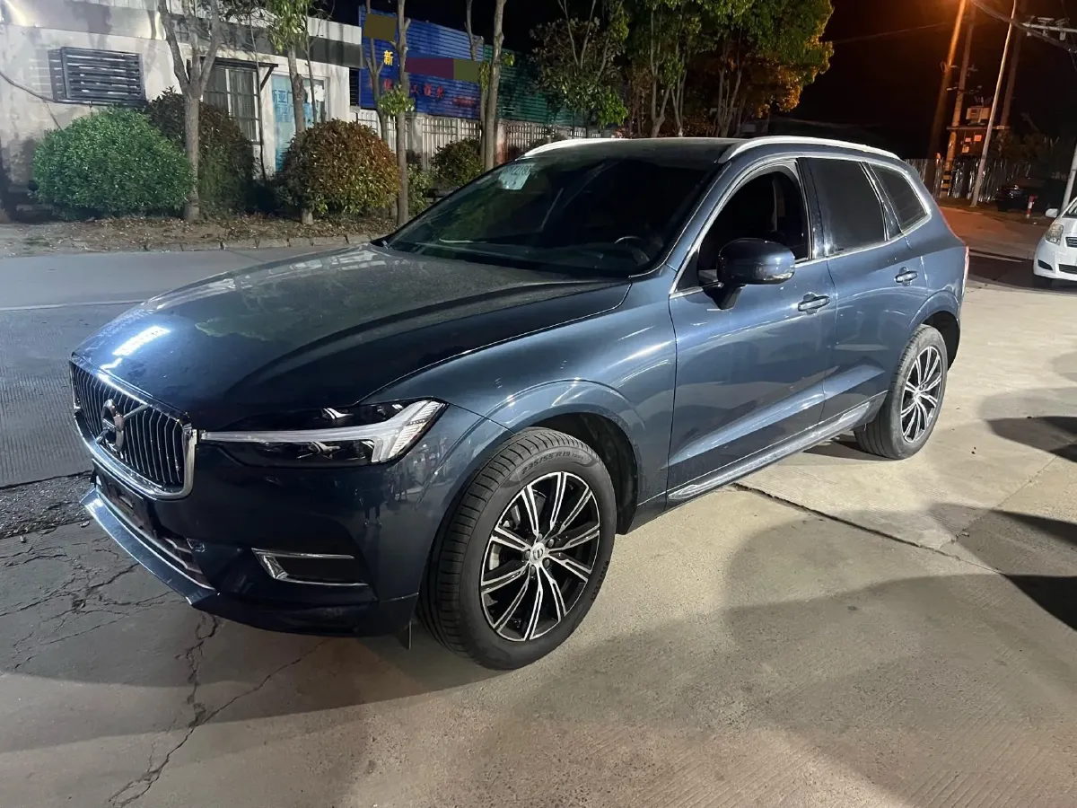 2021 Volvo XC60 2.0T 250HP L4 8AT,autocango,china used car exporter,china ev exporter,chinese used car exporter,chinese used ev exporter