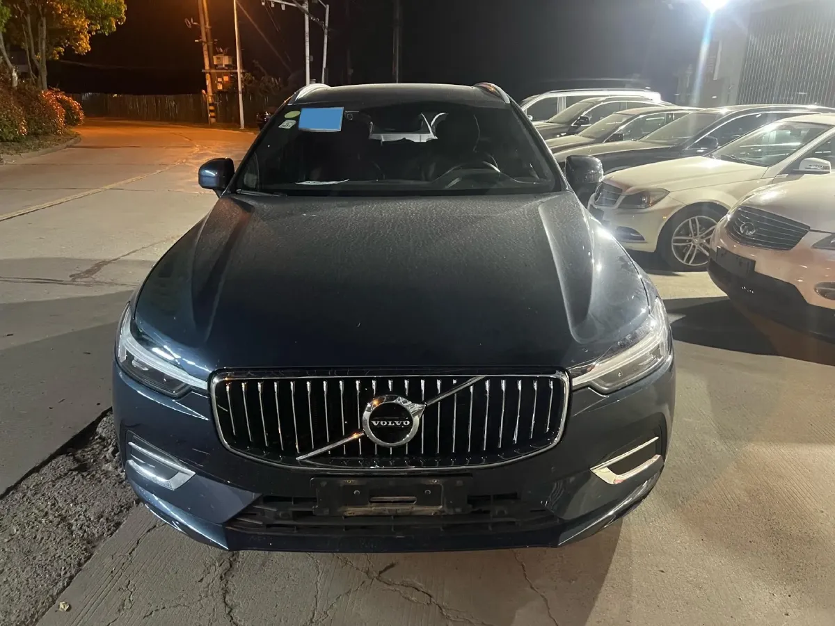 2021 Volvo XC60 2.0T 250HP L4 8AT,autocango,china used car exporter,china ev exporter,chinese used car exporter,chinese used ev exporter