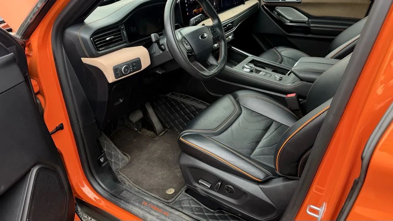 2024 Ford Explorer 2.3T 289HP L4 10AT,autocango,china used car exporter,china ev exporter,chinese used car exporter,chinese used ev exporter