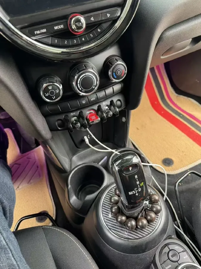 2017 MINI MINI 1.5T 136HP L3 6AT,autocango,china used car exporter,china ev exporter,chinese used car exporter,chinese used ev exporter