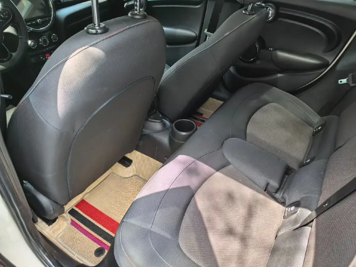 2017 MINI MINI 1.5T 136HP L3 6AT,autocango,china used car exporter,china ev exporter,chinese used car exporter,chinese used ev exporter