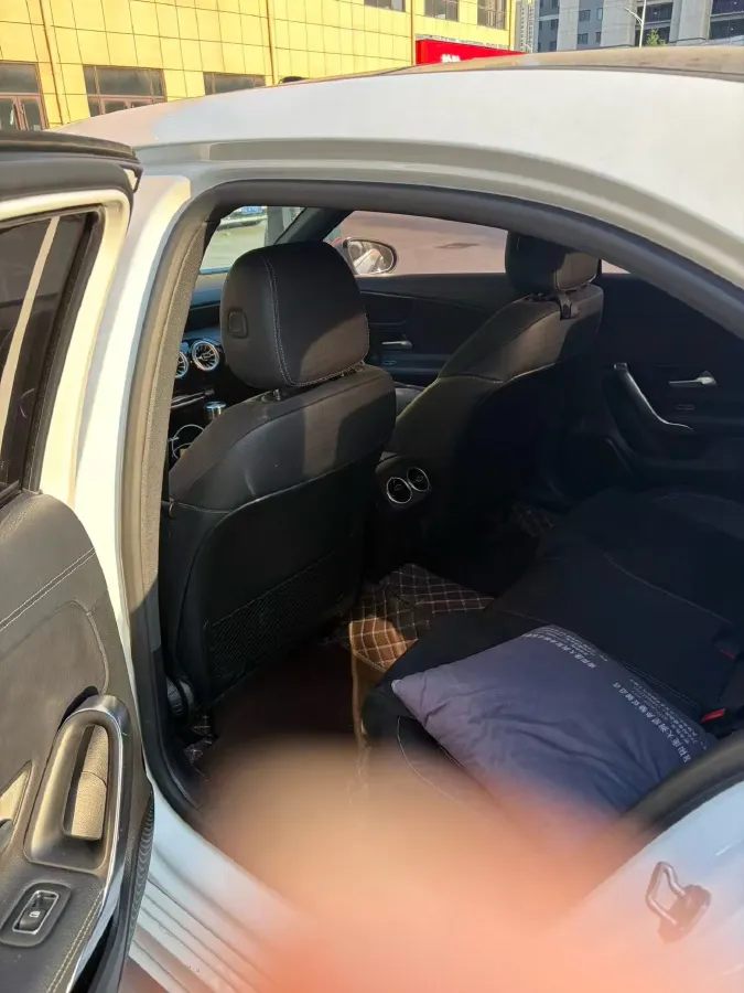 2022 Mercedes-Benz A Class 1.3T 163HP L4 7DCT,autocango,china used car exporter,china ev exporter,chinese used car exporter,chinese used ev exporter