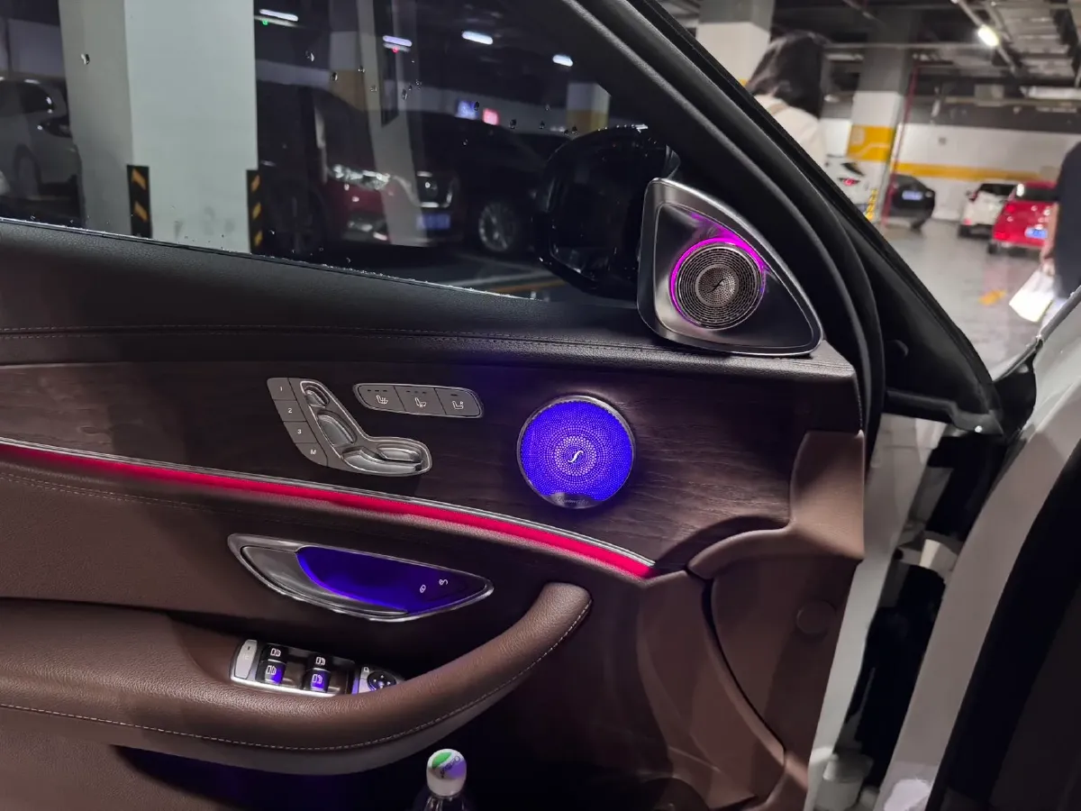 2020 Mercedes-Benz E Class 2.0T 258HP L4 9AT,autocango,china used car exporter,china ev exporter,chinese used car exporter,chinese used ev exporter