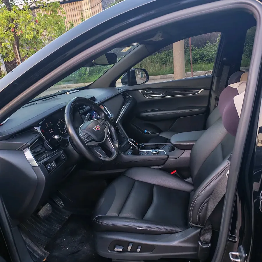 2021 Cadillac XT5 2.0T 237HP L4 9AT,autocango,china used car exporter,china ev exporter,chinese used car exporter,chinese used ev exporter