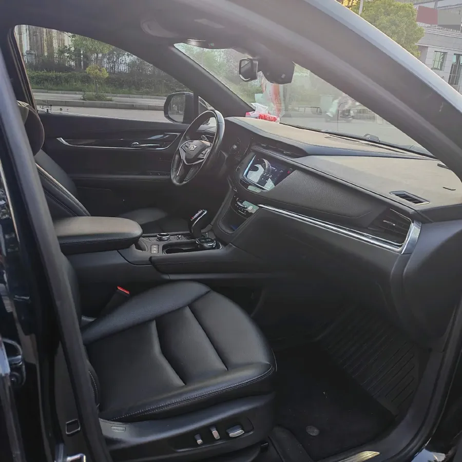 2021 Cadillac XT5 2.0T 237HP L4 9AT,autocango,china used car exporter,china ev exporter,chinese used car exporter,chinese used ev exporter