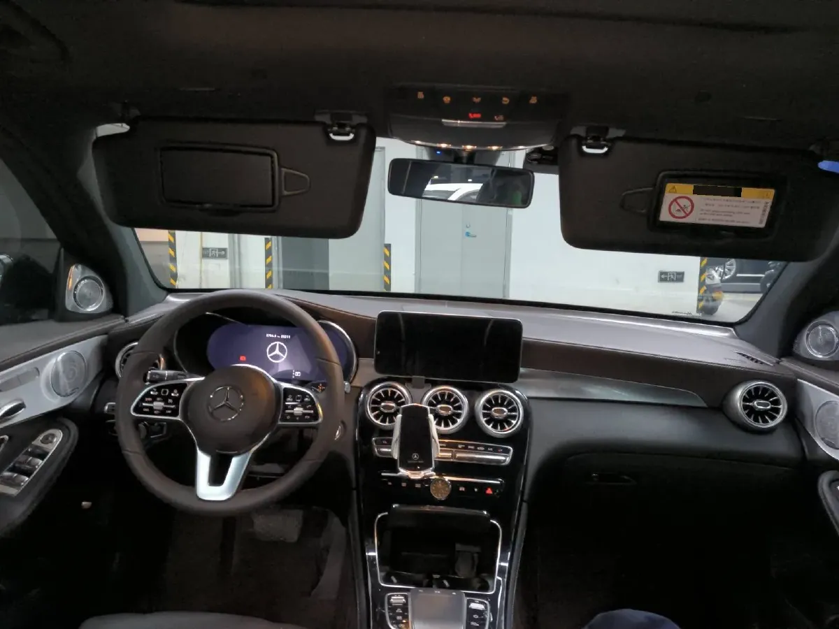 2022 Mercedes-Benz GLC Class 2.0T 197HP L4 9AT,autocango,china used car exporter,china ev exporter,chinese used car exporter,chinese used ev exporter