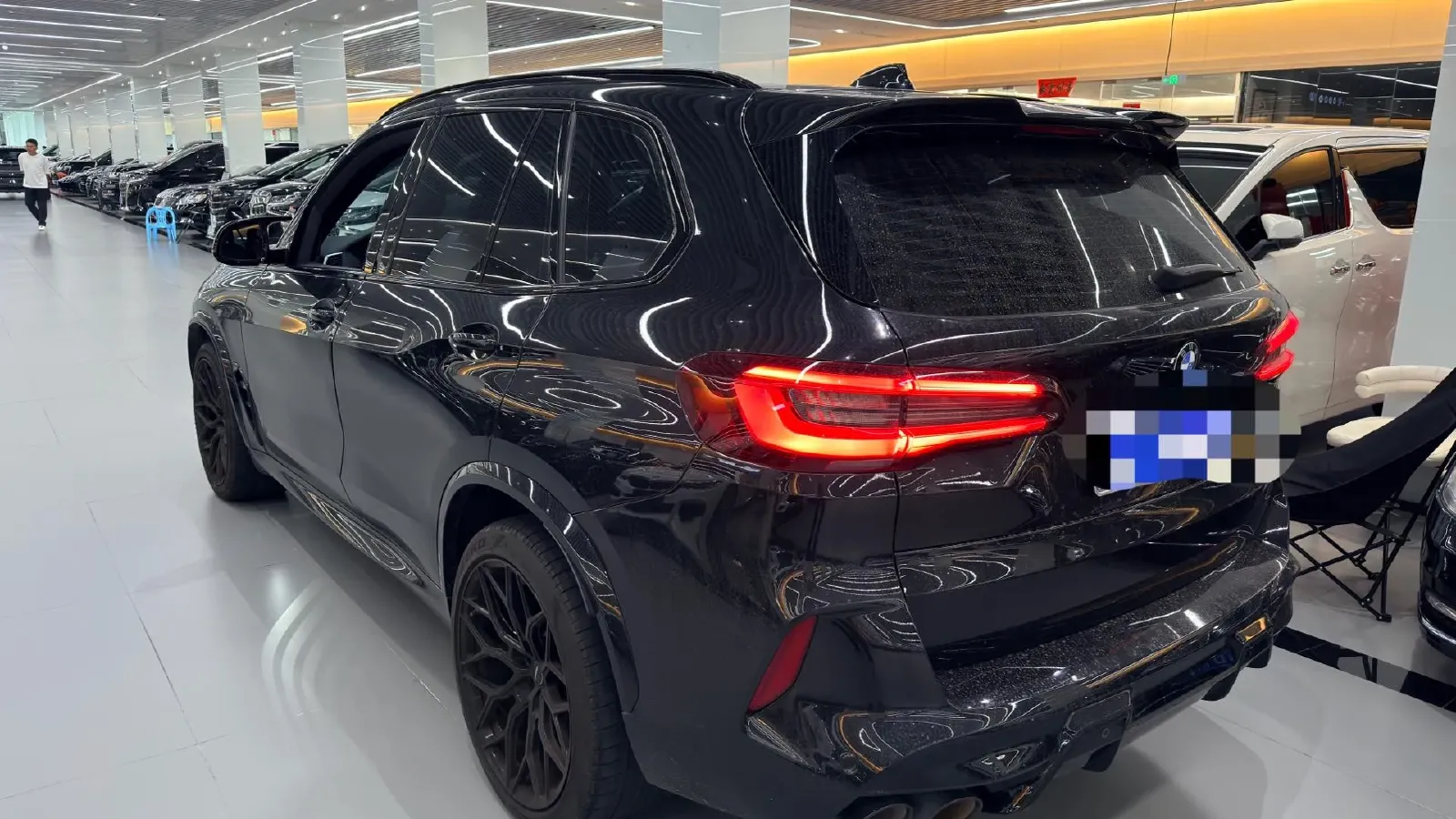 2022 BMW X5 M 4.4T 600HP V8 8AT,autocango,china used car exporter,china ev exporter,chinese used car exporter,chinese used ev exporter
