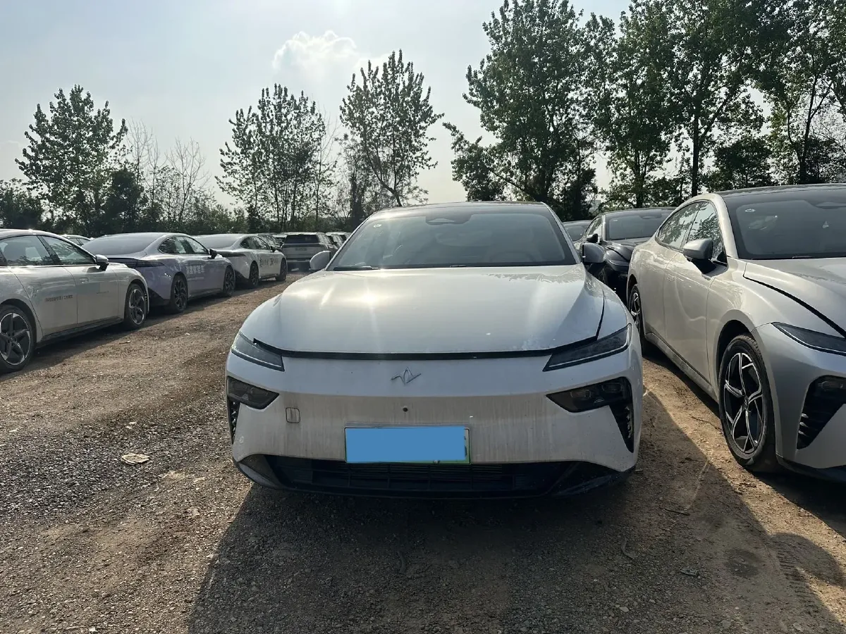 2024 DongFeng eπ eπ007 REEV 105HP REEV 28.4KWH,autocango,china used car exporter,china ev exporter,chinese used car exporter,chinese used ev exporter