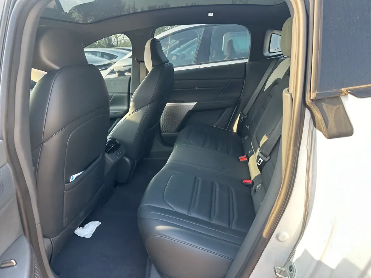 2024 DongFeng eπ eπ007 REEV 105HP REEV 28.4KWH,autocango,china used car exporter,china ev exporter,chinese used car exporter,chinese used ev exporter