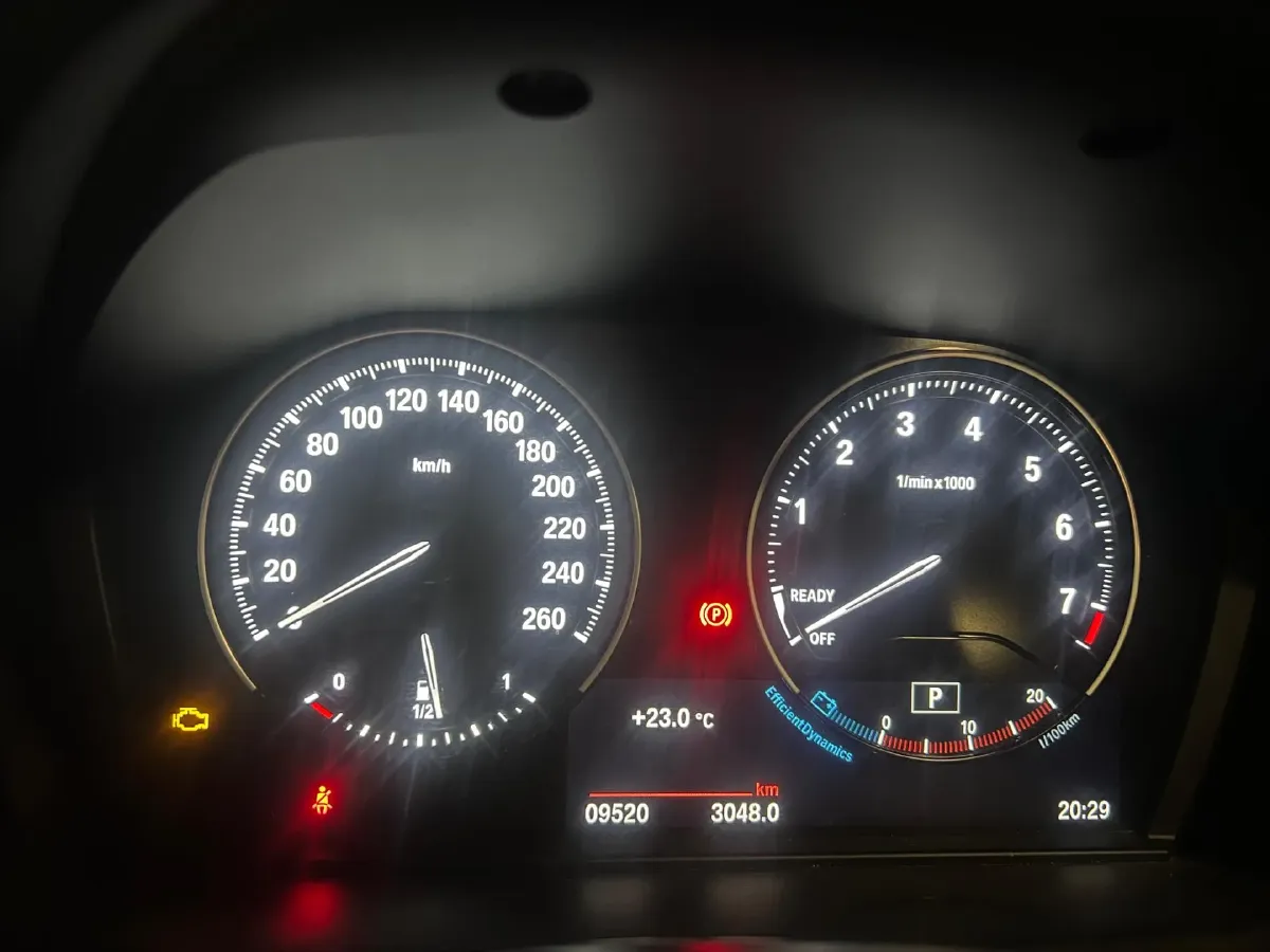 2022 BMW X1 2.0T 192HP L4 7DCT,autocango,china used car exporter,china ev exporter,chinese used car exporter,chinese used ev exporter