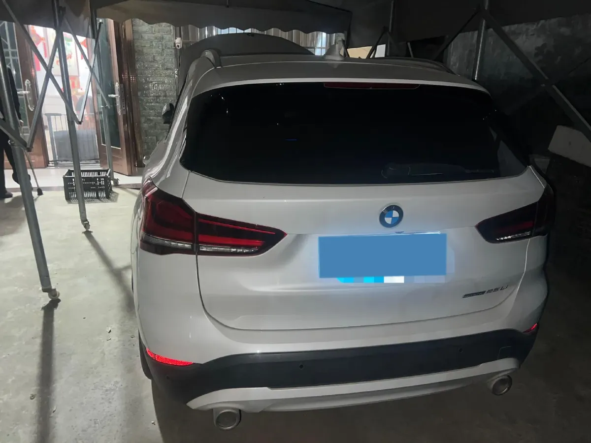2022 BMW X1 2.0T 192HP L4 7DCT,autocango,china used car exporter,china ev exporter,chinese used car exporter,chinese used ev exporter