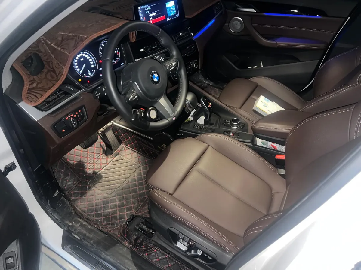 2022 BMW X1 2.0T 192HP L4 7DCT,autocango,china used car exporter,china ev exporter,chinese used car exporter,chinese used ev exporter