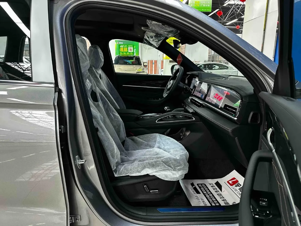 2024 Geely Monjaro 2.0T 218HP L4 7DCT,autocango,china used car exporter,china ev exporter,chinese used car exporter,chinese used ev exporter