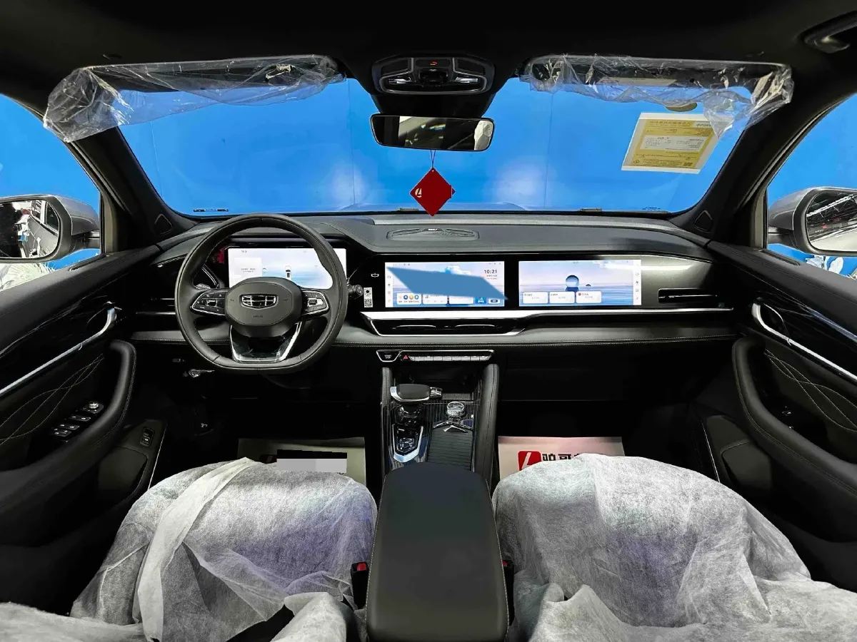 2024 Geely Monjaro 2.0T 218HP L4 7DCT,autocango,china used car exporter,china ev exporter,chinese used car exporter,chinese used ev exporter