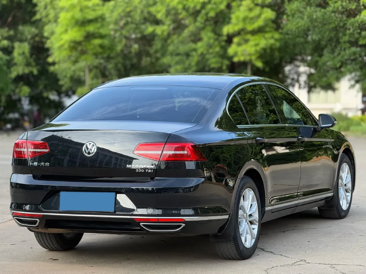 2018 Volkswagen Magotan 1.8T 180HP L4 7DCT,autocango,china used car exporter,china ev exporter,chinese used car exporter,chinese used ev exporter