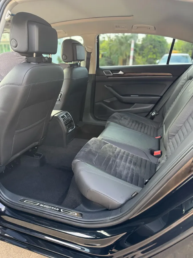 2018 Volkswagen Magotan 1.8T 180HP L4 7DCT,autocango,china used car exporter,china ev exporter,chinese used car exporter,chinese used ev exporter