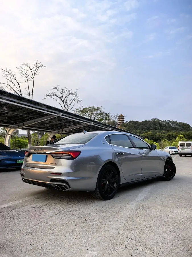2018 Maserati Quattroporte 3.0T 430HP V6 8AT,autocango,china used car exporter,china ev exporter,chinese used car exporter,chinese used ev exporter
