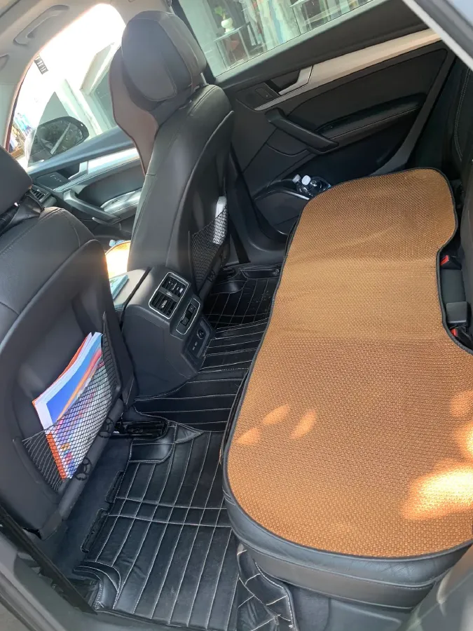 2020 Audi Q5L 2.0T 190HP L4 7DCT,autocango,china used car exporter,china ev exporter,chinese used car exporter,chinese used ev exporter