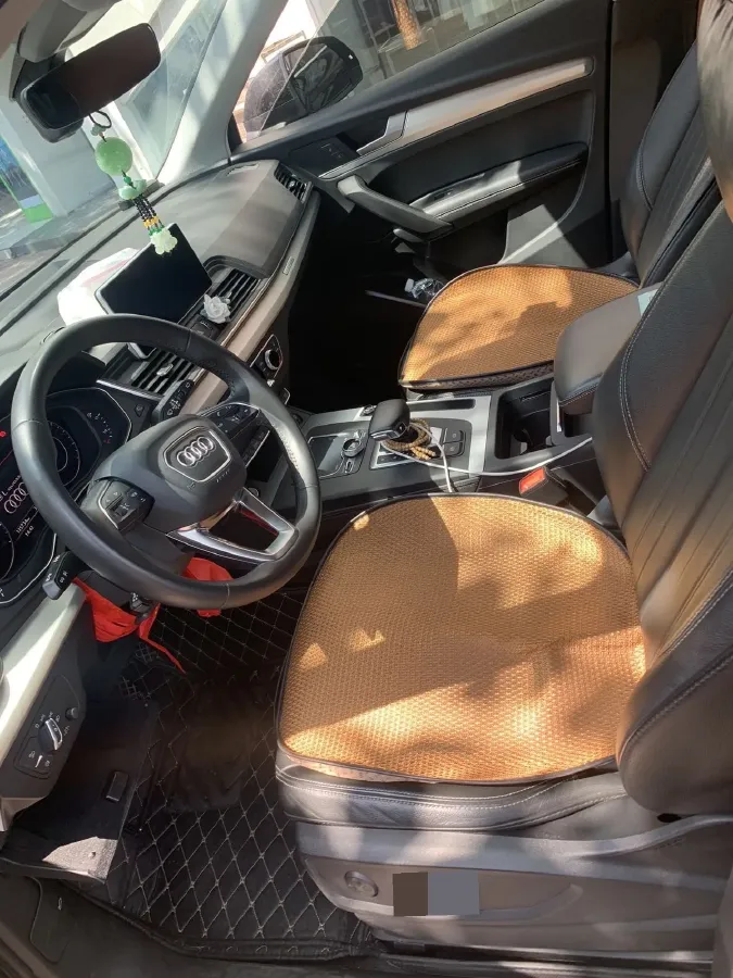 2020 Audi Q5L 2.0T 190HP L4 7DCT,autocango,china used car exporter,china ev exporter,chinese used car exporter,chinese used ev exporter