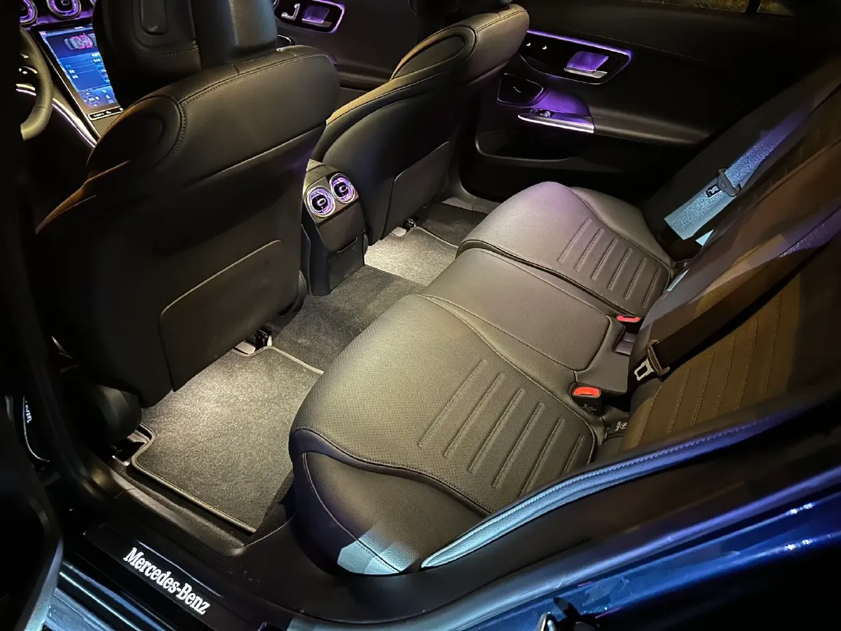 2024 Mercedes-Benz C Class 1.5T 204HP L4 9AT,autocango,china used car exporter,china ev exporter,chinese used car exporter,chinese used ev exporter