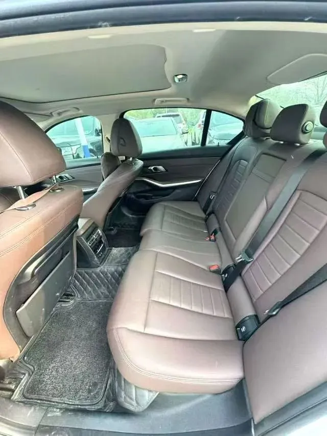 2020 BMW 3 Series 2.0T 156HP L4 8AT,autocango,china used car exporter,china ev exporter,chinese used car exporter,chinese used ev exporter