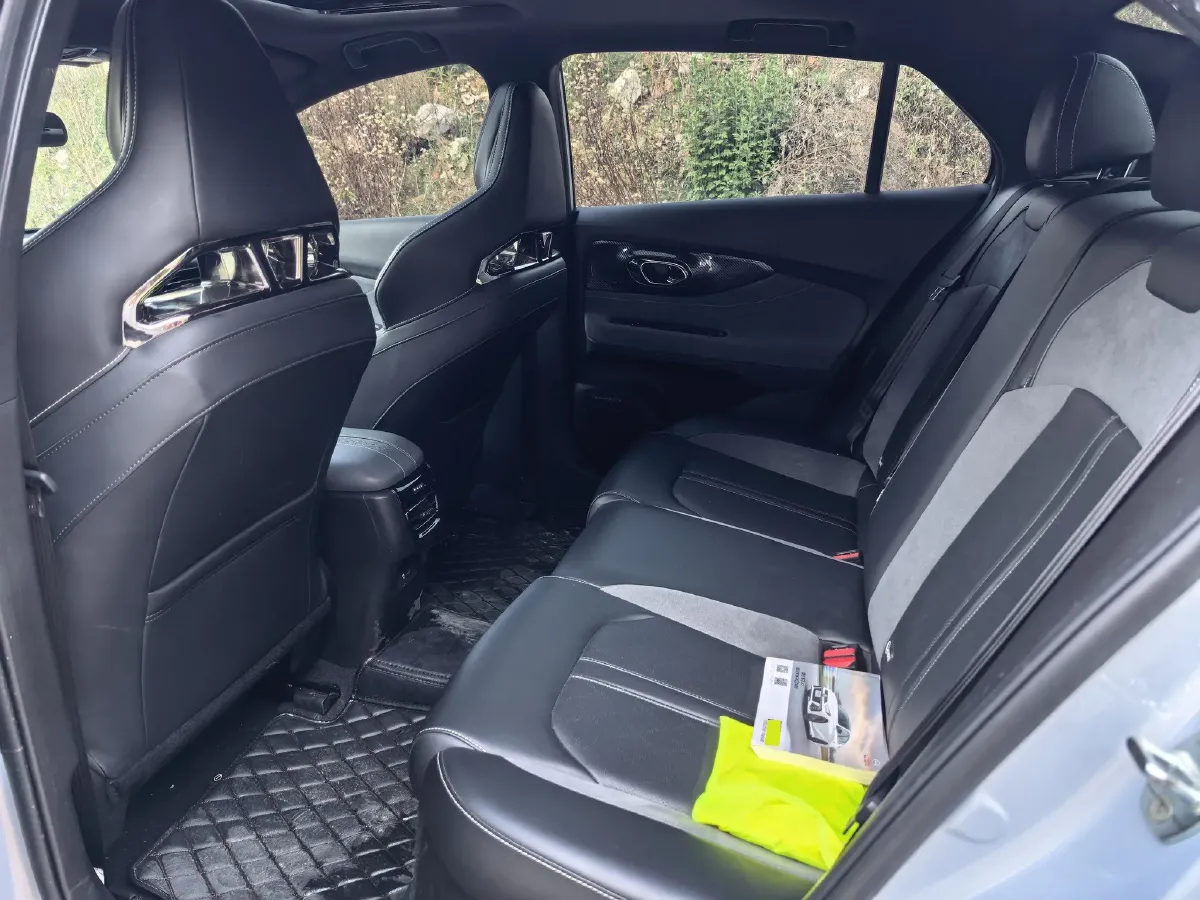 2023 GAC Trumpchi Empow 2.0T 265HP L4 8AT,autocango,china used car exporter,china ev exporter,chinese used car exporter,chinese used ev exporter