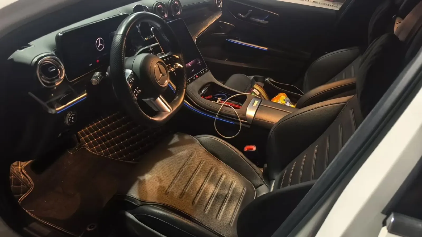 2023 Mercedes-Benz C Class 1.5T 204HP L4 9AT,autocango,china used car exporter,china ev exporter,chinese used car exporter,chinese used ev exporter