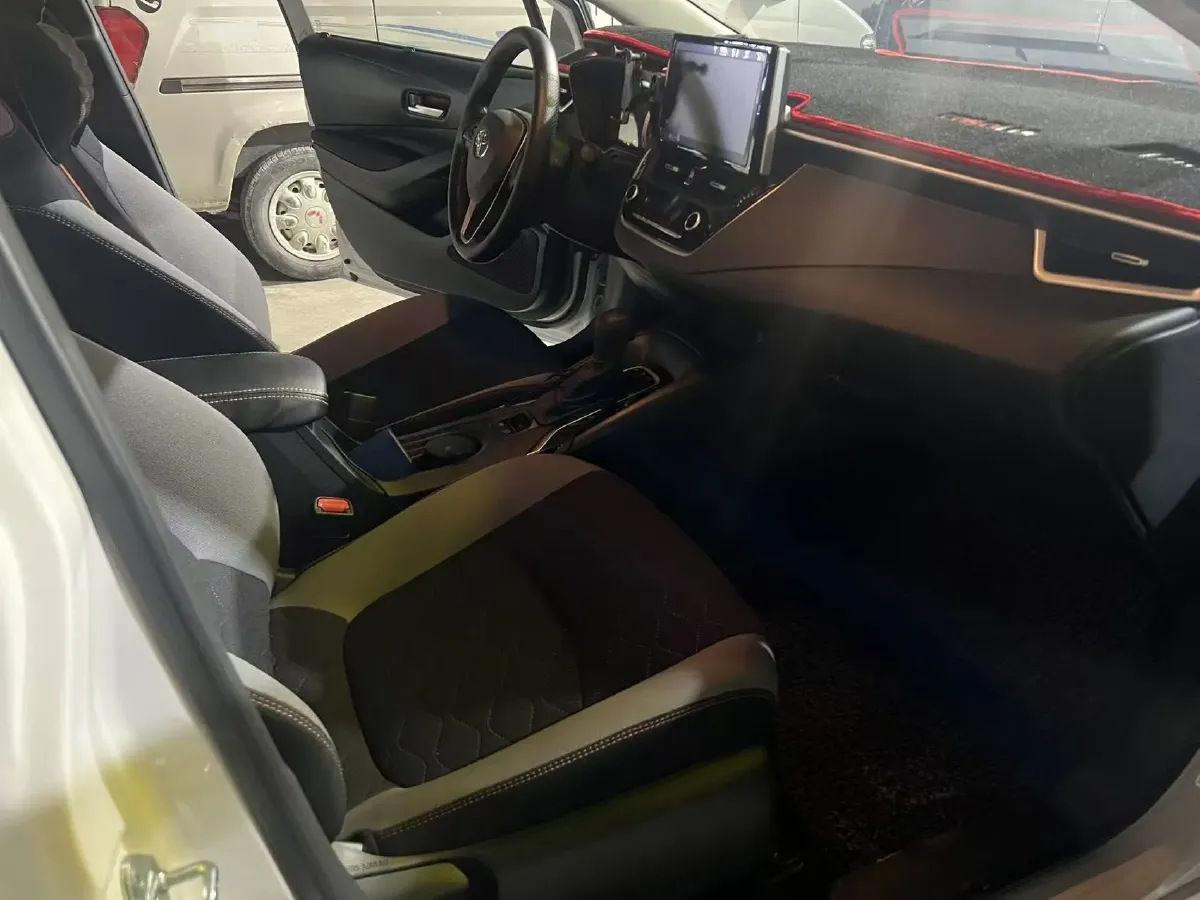 2021 Toyota Corolla 1.2T 116HP L4 CVT,autocango,china used car exporter,china ev exporter,chinese used car exporter,chinese used ev exporter