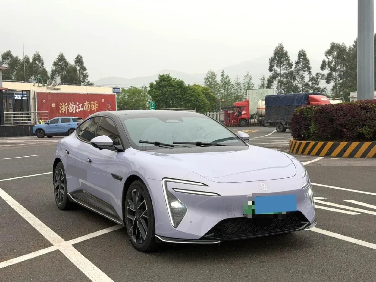 2025 Avatr 06 REEV 156HP REEV,autocango,china used car exporter,china ev exporter,chinese used car exporter,chinese used ev exporter