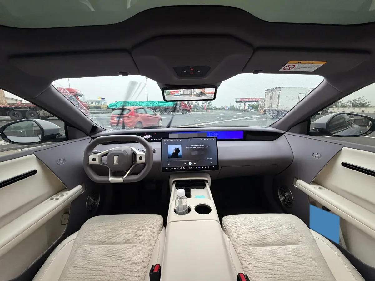 2025 Avatr 06 REEV 156HP REEV,autocango,china used car exporter,china ev exporter,chinese used car exporter,chinese used ev exporter