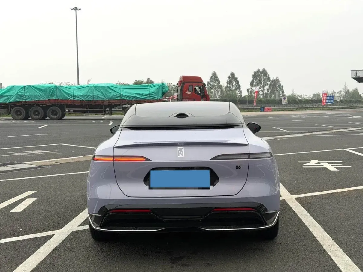2025 Avatr 06 REEV 156HP REEV,autocango,china used car exporter,china ev exporter,chinese used car exporter,chinese used ev exporter