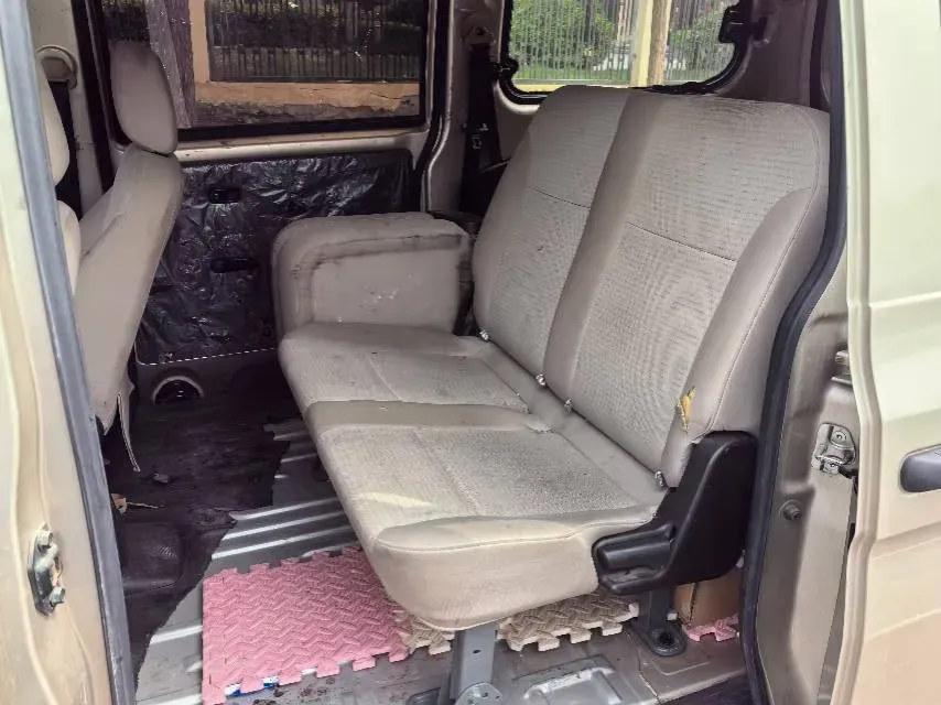 2019 WuLing HongGuang V 1.5L 99HP L4 6MT,autocango,china used car exporter,china ev exporter,chinese used car exporter,chinese used ev exporter