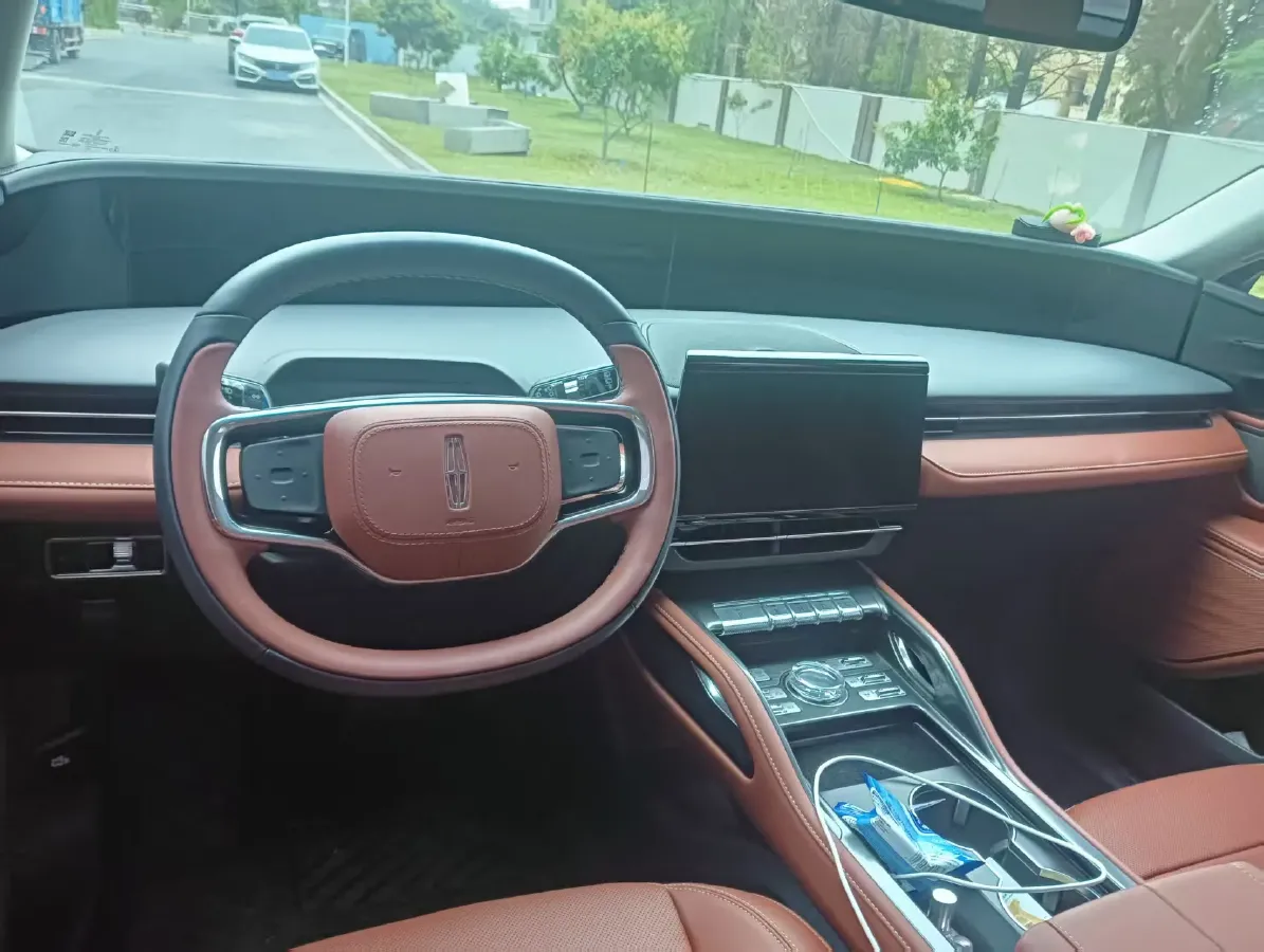 2025 Lincoln Nautilus 2.0T 282HP L4 E-CVT Hybrid,autocango,china used car exporter,china ev exporter,chinese used car exporter,chinese used ev exporter