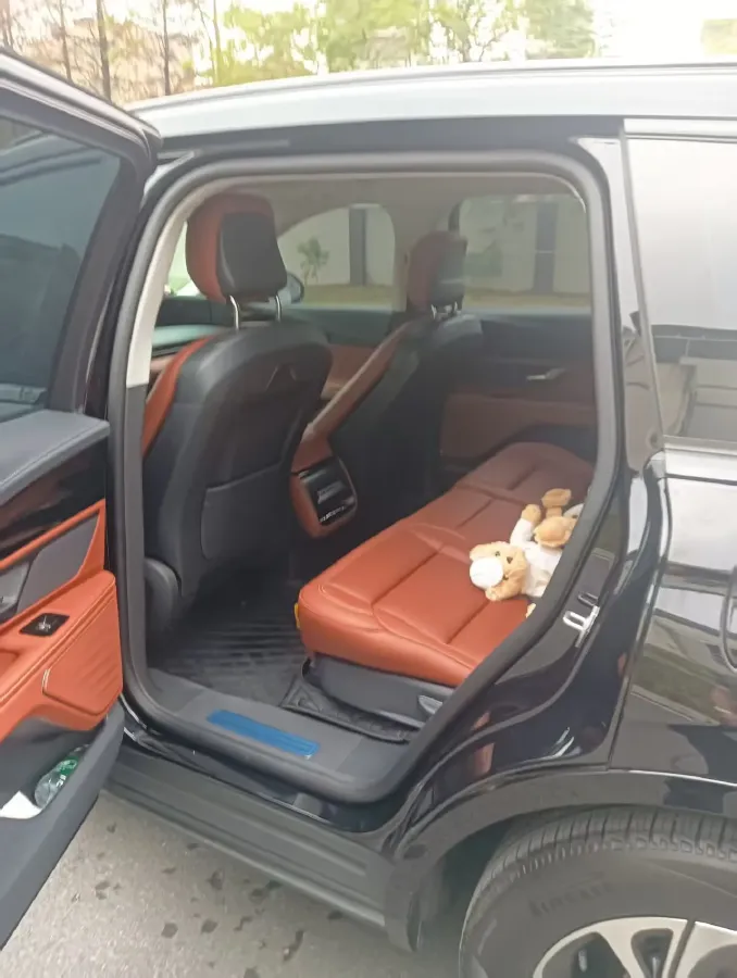 2025 Lincoln Nautilus 2.0T 282HP L4 E-CVT Hybrid,autocango,china used car exporter,china ev exporter,chinese used car exporter,chinese used ev exporter