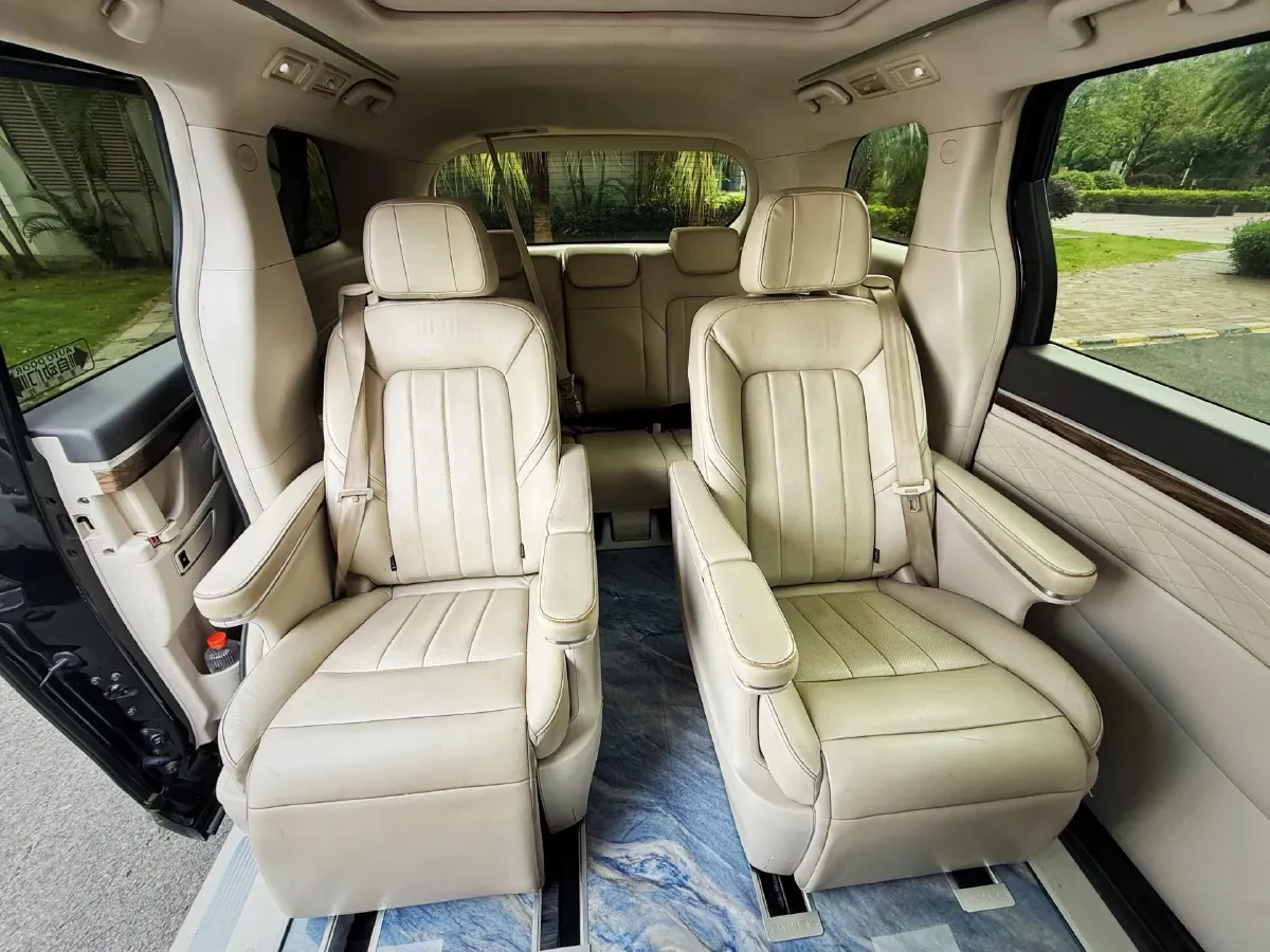 2018 GAC Trumpchi M8 2.0T 201HP L4 6AT,autocango,china used car exporter,china ev exporter,chinese used car exporter,chinese used ev exporter