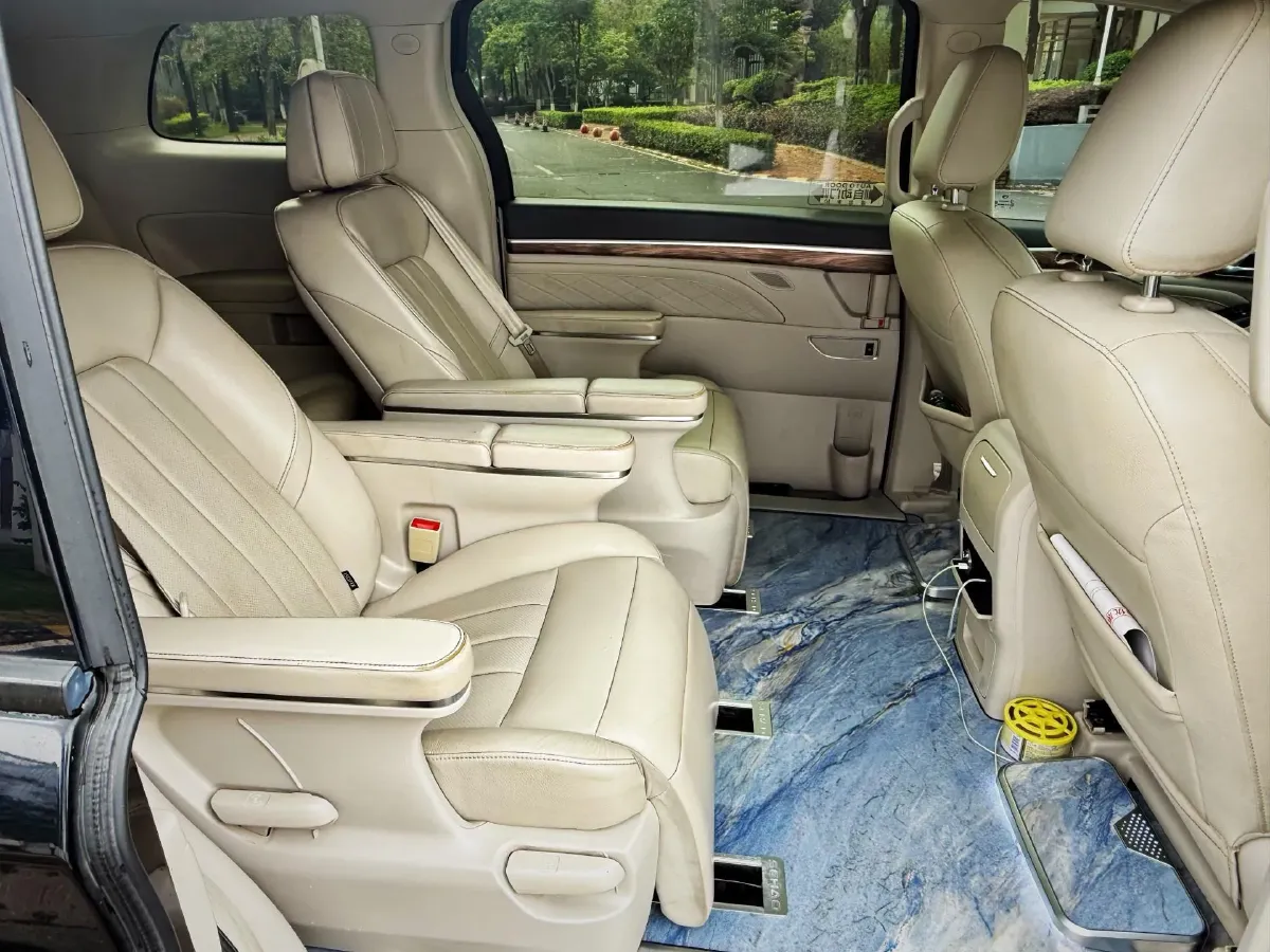 2018 GAC Trumpchi M8 2.0T 201HP L4 6AT,autocango,china used car exporter,china ev exporter,chinese used car exporter,chinese used ev exporter