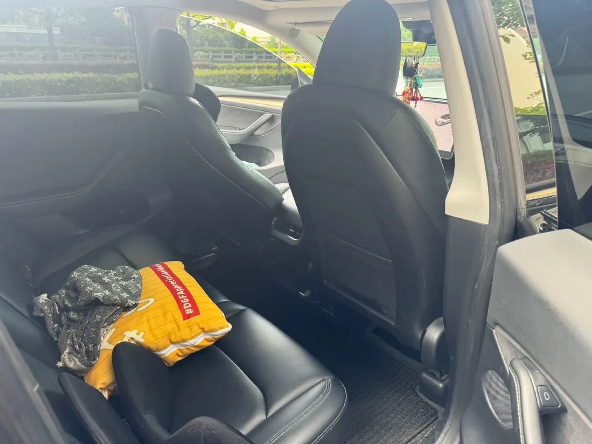 2022 Tesla Model Y BEV 60KWH,autocango,china used car exporter,china ev exporter,chinese used car exporter,chinese used ev exporter