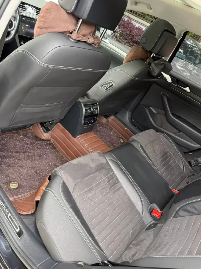 2020 Volkswagen Magotan 2.0T 186HP L4 7DCT,autocango,china used car exporter,china ev exporter,chinese used car exporter,chinese used ev exporter