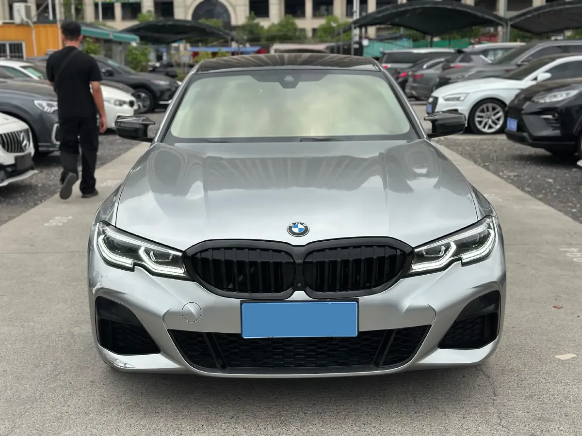 2021 BMW 3 Series 2.0T 184HP L4 8AT,autocango,china used car exporter,china ev exporter,chinese used car exporter,chinese used ev exporter