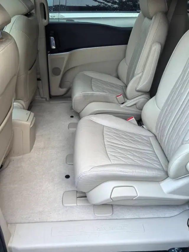 2023 Buick GL8 2.0T 237HP L4 9AT,autocango,china used car exporter,china ev exporter,chinese used car exporter,chinese used ev exporter