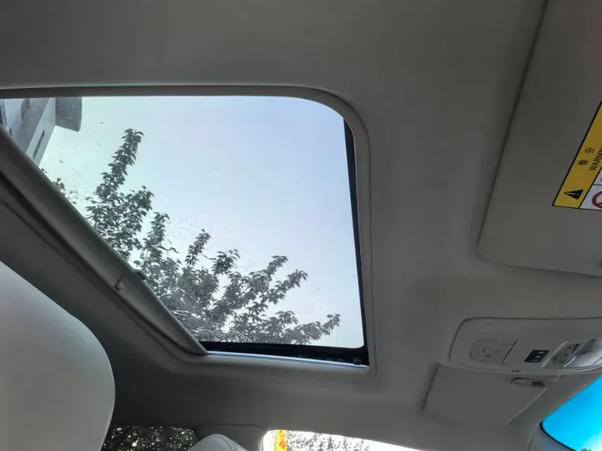 2023 Buick GL8 2.0T 237HP L4 9AT,autocango,china used car exporter,china ev exporter,chinese used car exporter,chinese used ev exporter